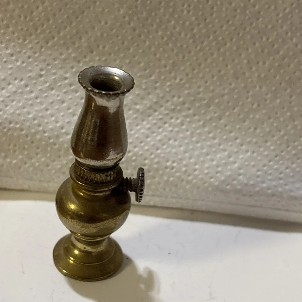 Vintage brass miniature dollhouse small kerosene type lamp